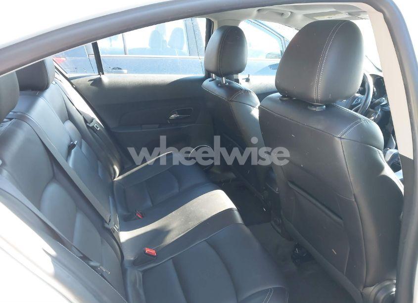 Photo 8 of 2015 Chevrolet Cruze 2LT AUTO (VIN 1G1PE5SB2F7190789)