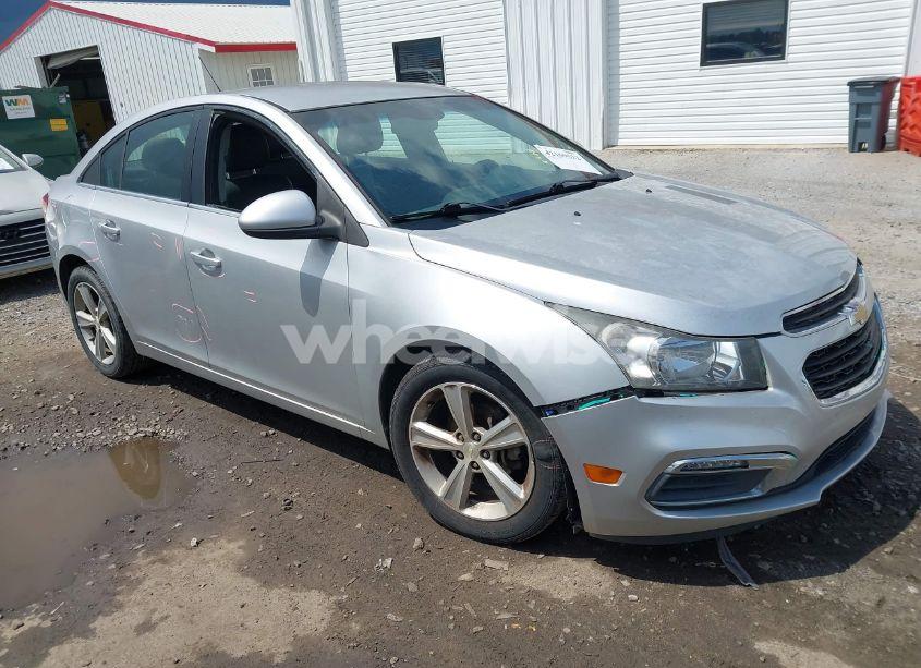 2015 Chevrolet Cruze 2LT AUTO (VIN 1G1PE5SB2F7253051) main photo