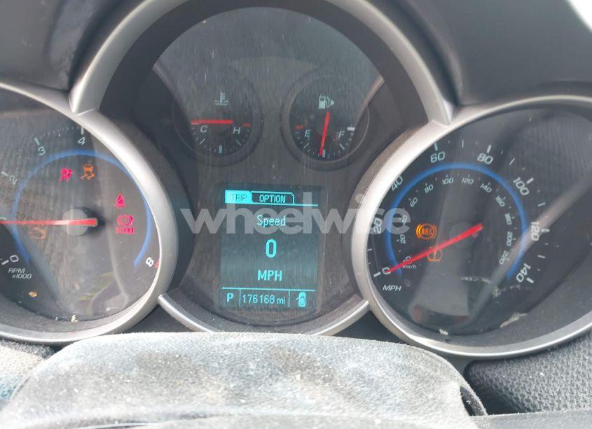 Photo 7 of 2015 Chevrolet Cruze 2LT AUTO (VIN 1G1PE5SB2F7253051)