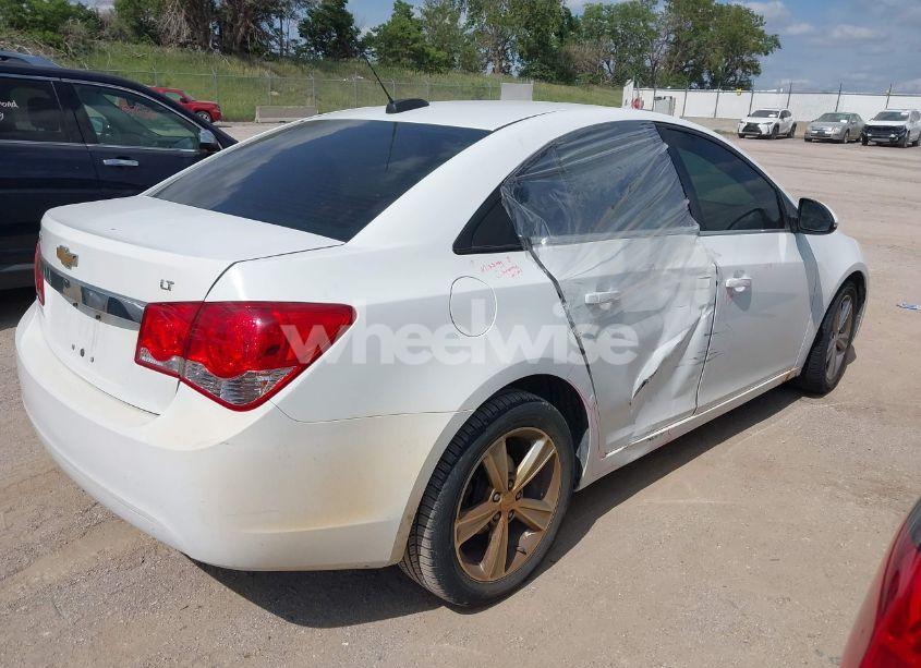 Photo 4 of 2015 Chevrolet Cruze 2LT AUTO (VIN 1G1PE5SB2F7260808)
