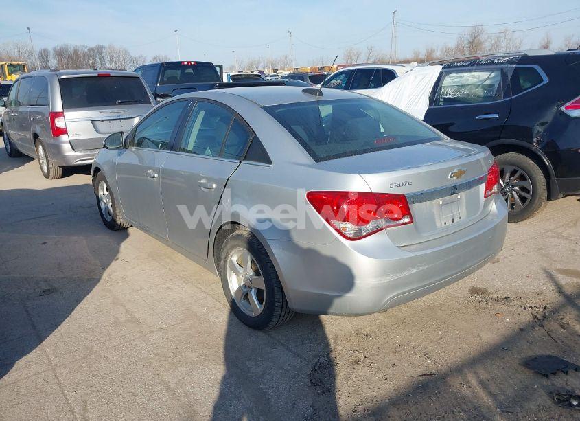 Photo 3 of 2016 Chevrolet Cruze LIMITED 1LT AUTO (VIN 1G1PE5SB2G7153355)