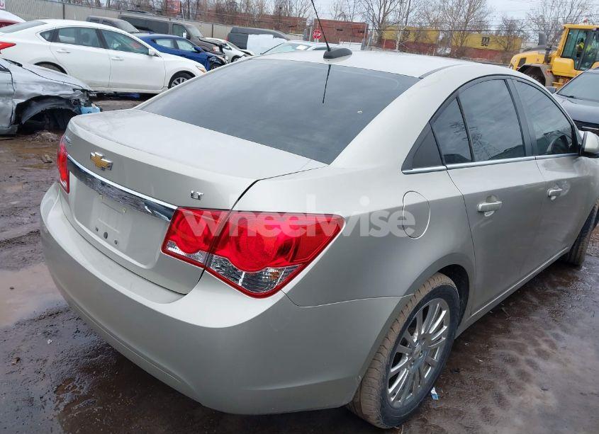 Photo 4 of 2016 Chevrolet Cruze LIMITED 1LT AUTO (VIN 1G1PE5SB2G7158006)