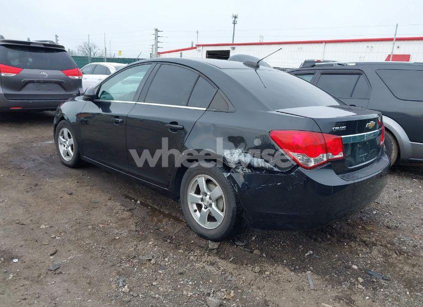Photo 3 of 2016 Chevrolet Cruze LIMITED 1LT AUTO (VIN 1G1PE5SB2G7198568)