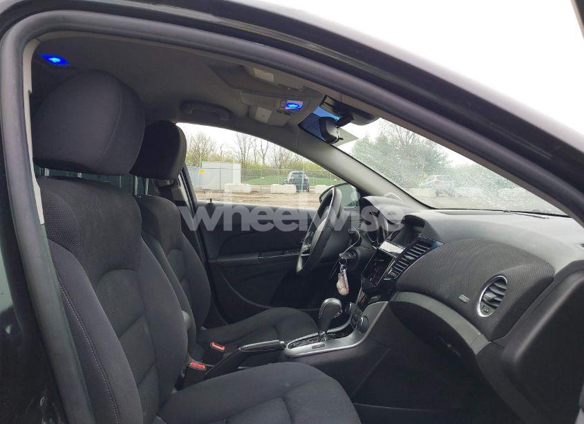 Photo 5 of 2016 Chevrolet Cruze LIMITED 1LT AUTO (VIN 1G1PE5SB2G7198568)