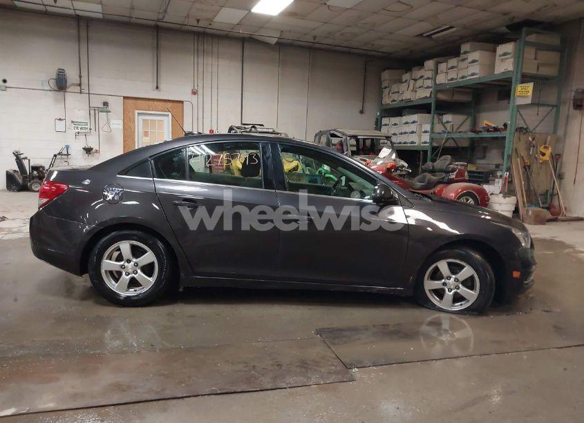 Photo 13 of 2016 Chevrolet Cruze LIMITED 1LT AUTO (VIN 1G1PE5SB2G7229074)