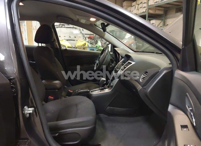 Photo 5 of 2016 Chevrolet Cruze LIMITED 1LT AUTO (VIN 1G1PE5SB2G7229074)