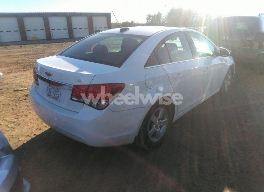 Photo 4 of 2016 Chevrolet Cruze LIMITED 1LT AUTO (VIN 1G1PE5SB2G7229513)