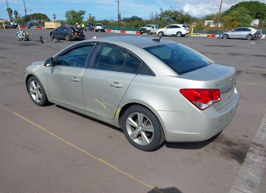Photo 3 of 2013 Chevrolet Cruze 2LT AUTO (VIN 1G1PE5SB3D7126077)