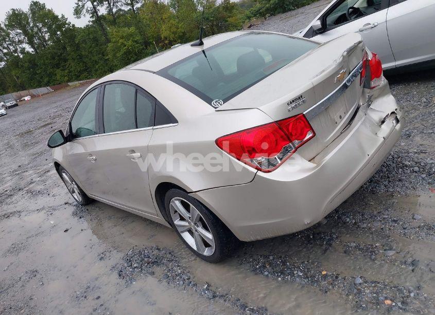 Photo 3 of 2013 Chevrolet Cruze 2LT AUTO (VIN 1G1PE5SB3D7143204)