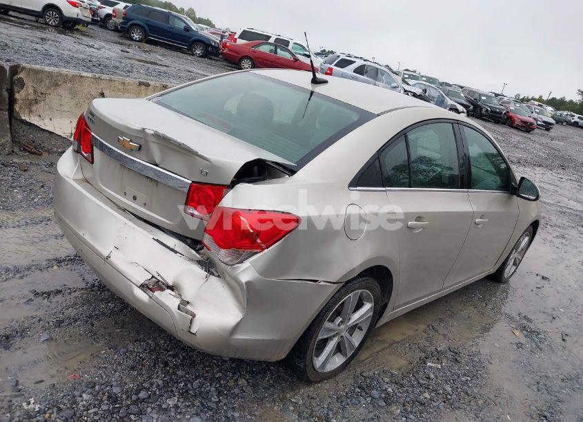 Photo 4 of 2013 Chevrolet Cruze 2LT AUTO (VIN 1G1PE5SB3D7143204)