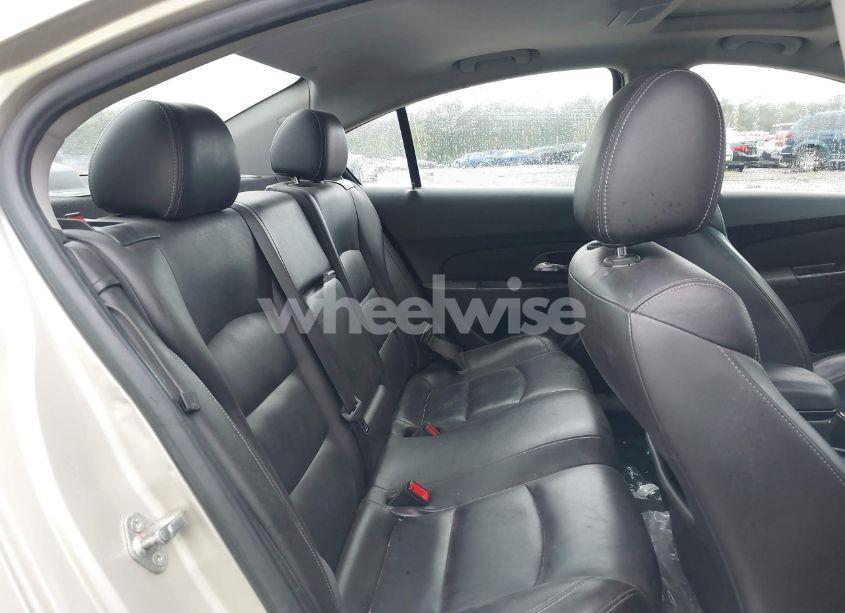 Photo 8 of 2013 Chevrolet Cruze 2LT AUTO (VIN 1G1PE5SB3D7143204)