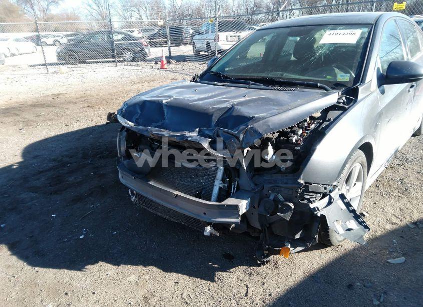 Photo 6 of 2013 Chevrolet Cruze 2LT AUTO (VIN 1G1PE5SB3D7246977)