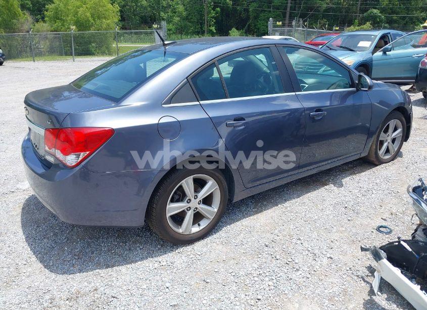 Photo 4 of 2013 Chevrolet Cruze 2LT AUTO (VIN 1G1PE5SB3D7305879)