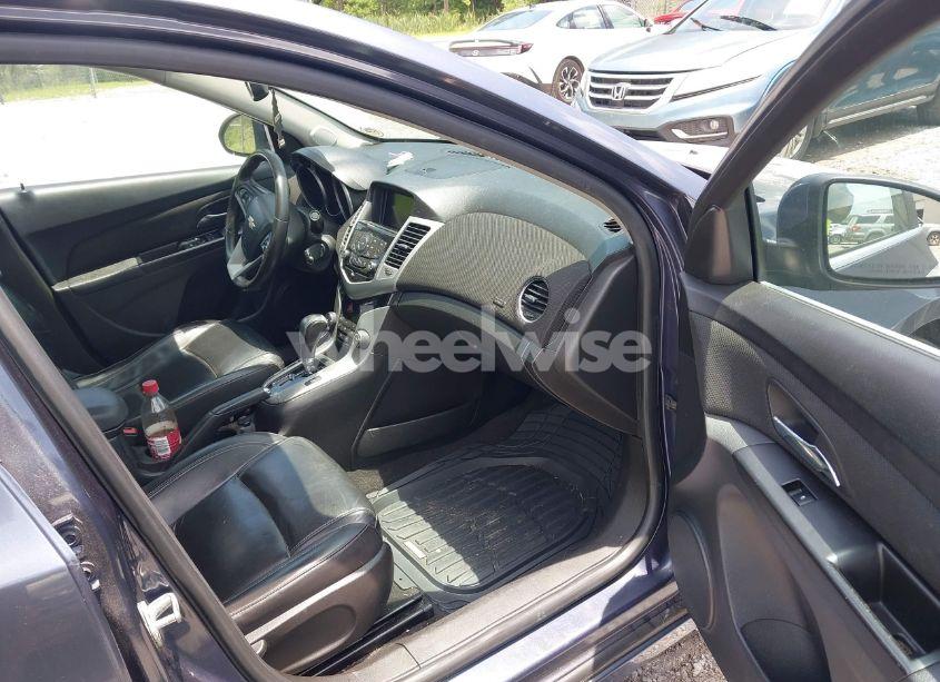 Photo 5 of 2013 Chevrolet Cruze 2LT AUTO (VIN 1G1PE5SB3D7305879)