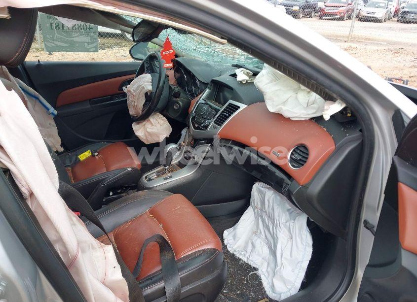 Photo 5 of 2014 Chevrolet Cruze 2LT AUTO (VIN 1G1PE5SB3E7200857)