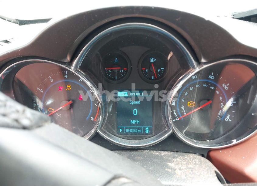 Photo 7 of 2014 Chevrolet Cruze 2LT AUTO (VIN 1G1PE5SB3E7200857)