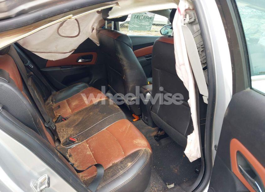 Photo 8 of 2014 Chevrolet Cruze 2LT AUTO (VIN 1G1PE5SB3E7200857)