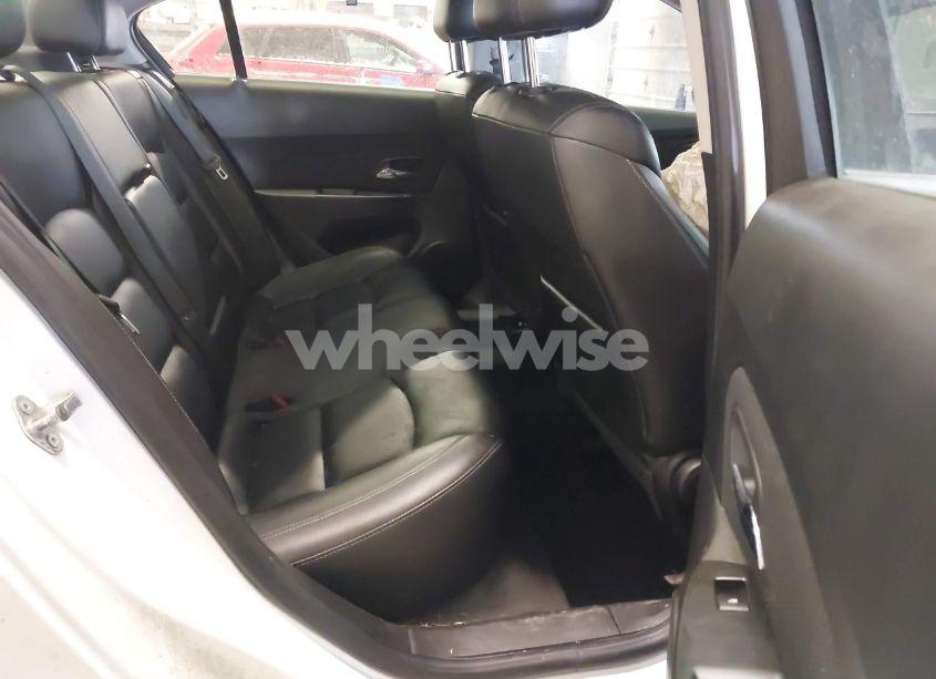 Photo 8 of 2014 Chevrolet Cruze 2LT AUTO (VIN 1G1PE5SB3E7296330)