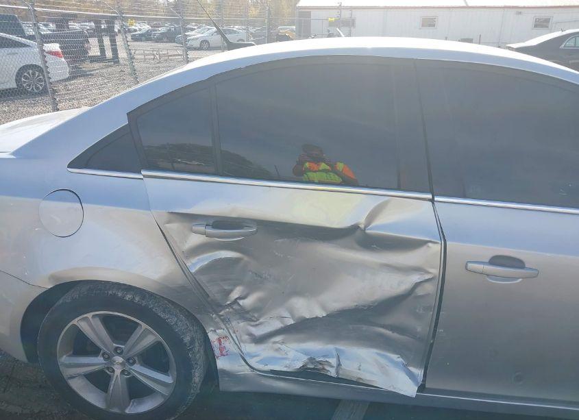 Photo 6 of 2014 Chevrolet Cruze 2LT AUTO (VIN 1G1PE5SB3E7306032)