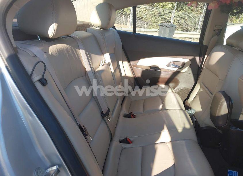 Photo 8 of 2014 Chevrolet Cruze 2LT AUTO (VIN 1G1PE5SB3E7362505)