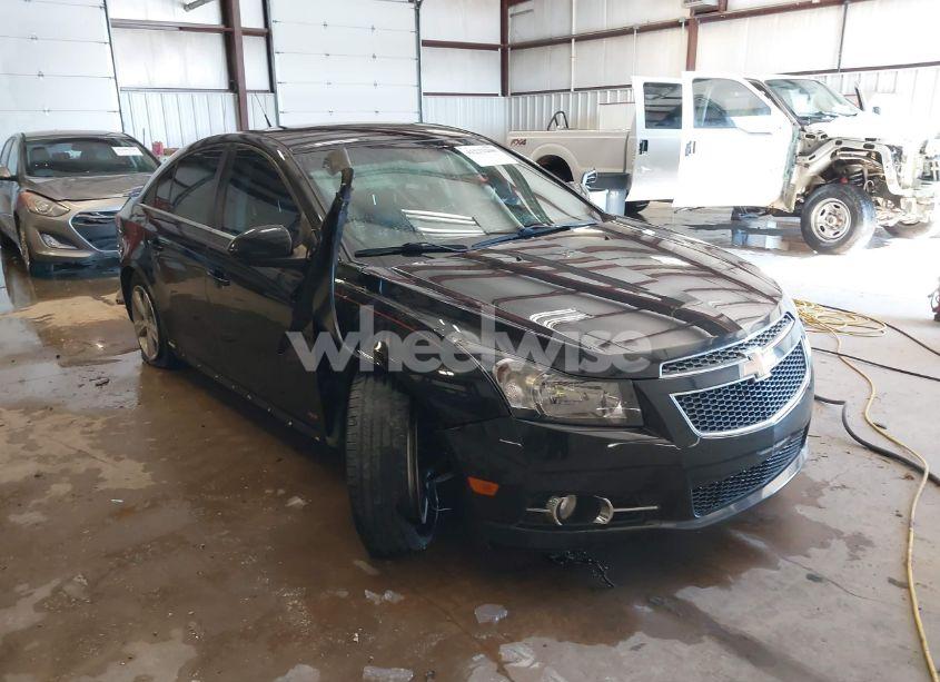 2014 Chevrolet Cruze 2LT AUTO (VIN 1G1PE5SB3E7370121) main photo