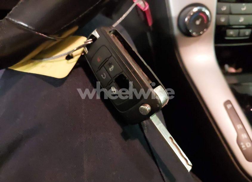 Photo 11 of 2014 Chevrolet Cruze 2LT AUTO (VIN 1G1PE5SB3E7370121)