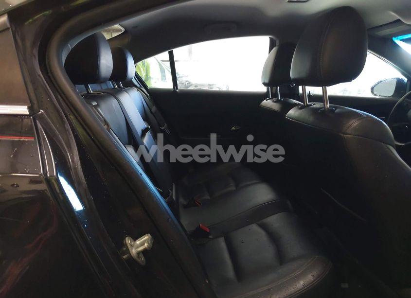 Photo 8 of 2014 Chevrolet Cruze 2LT AUTO (VIN 1G1PE5SB3E7370121)