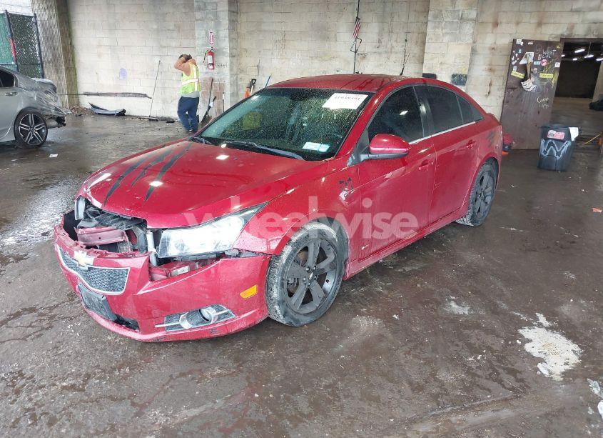 Photo 2 of 2014 Chevrolet Cruze 2LT AUTO (VIN 1G1PE5SB3E7424498)