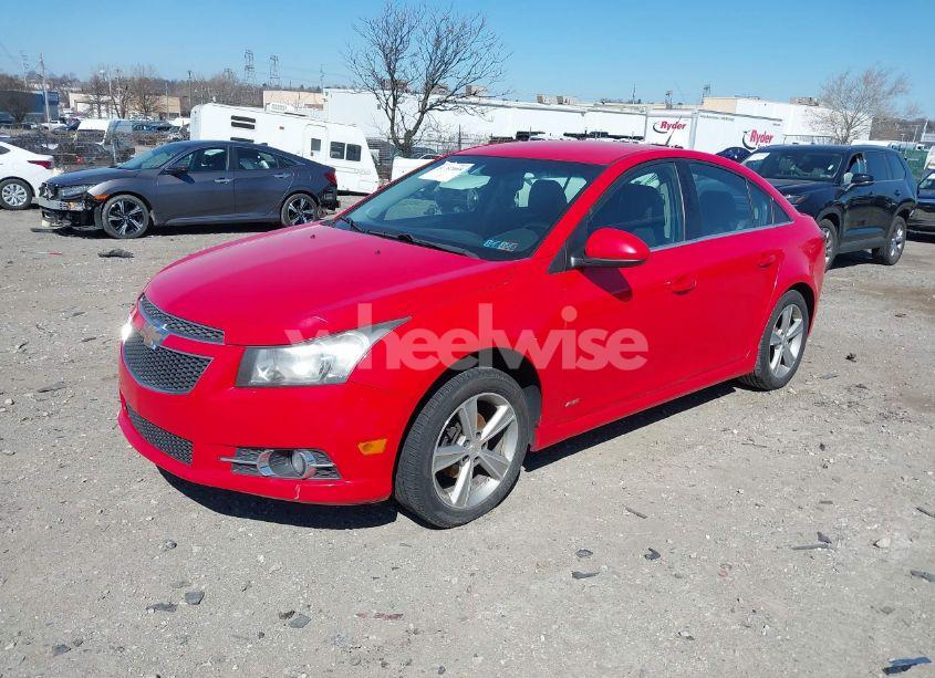 Photo 2 of 2014 Chevrolet Cruze 2LT AUTO (VIN 1G1PE5SB3E7484569)