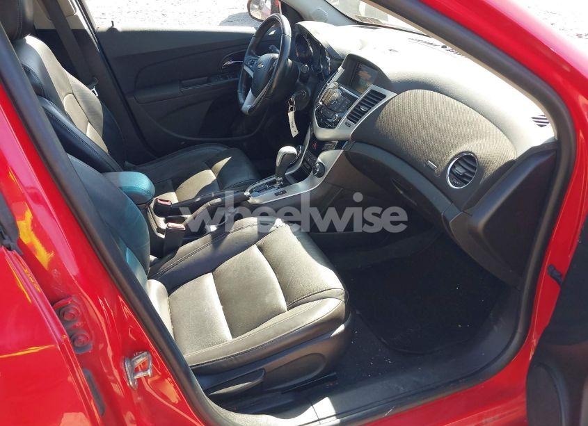 Photo 5 of 2014 Chevrolet Cruze 2LT AUTO (VIN 1G1PE5SB3E7484569)