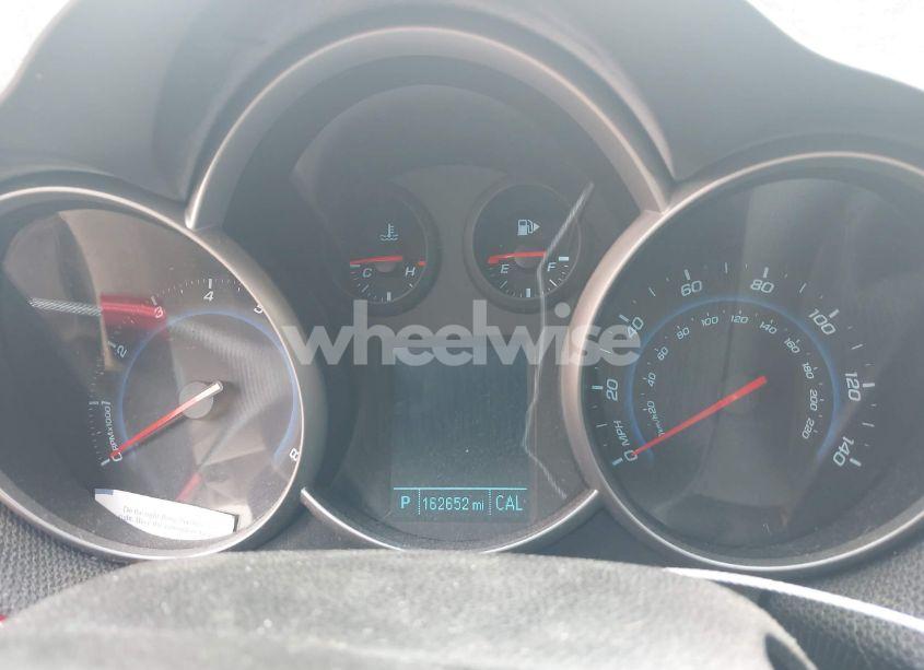 Photo 7 of 2015 Chevrolet Cruze 2LT AUTO (VIN 1G1PE5SB3F7133405)