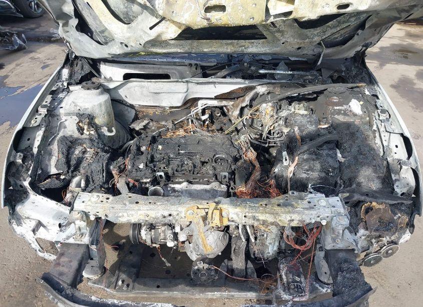 Photo 10 of 2015 Chevrolet Cruze 2LT AUTO (VIN 1G1PE5SB3F7145859)