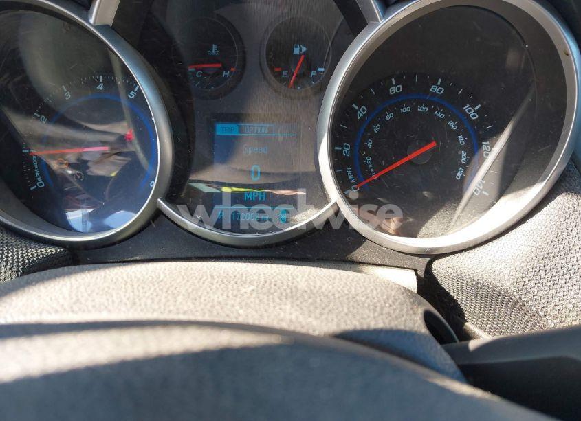 Photo 7 of 2015 Chevrolet Cruze 2LT AUTO (VIN 1G1PE5SB3F7173967)