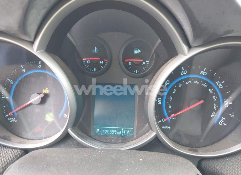 Photo 7 of 2015 Chevrolet Cruze 2LT AUTO (VIN 1G1PE5SB3F7189179)