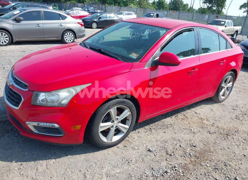 Photo 2 of 2015 Chevrolet Cruze 2LT AUTO (VIN 1G1PE5SB3F7217627)