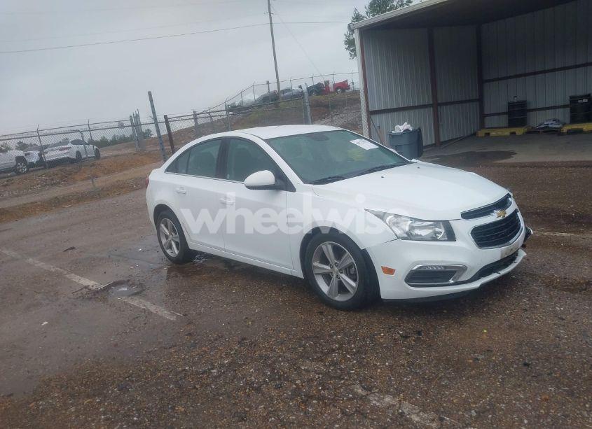 2015 Chevrolet Cruze 2LT AUTO (VIN 1G1PE5SB3F7242401) main photo