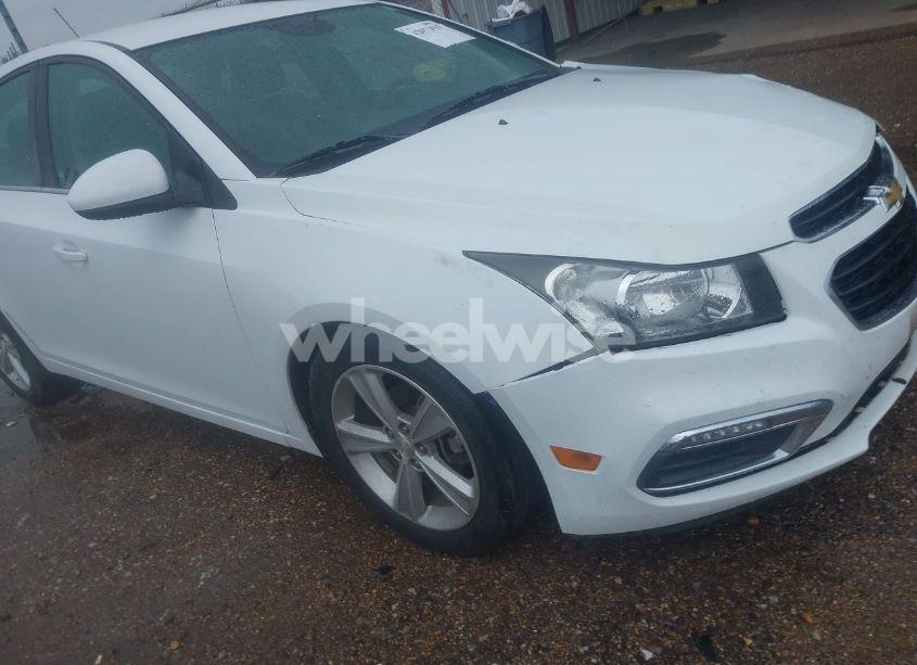 Photo 13 of 2015 Chevrolet Cruze 2LT AUTO (VIN 1G1PE5SB3F7242401)