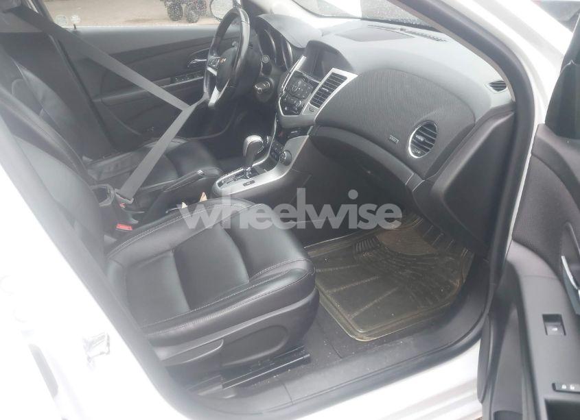 Photo 5 of 2015 Chevrolet Cruze 2LT AUTO (VIN 1G1PE5SB3F7242401)