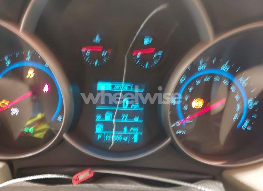 Photo 7 of 2015 Chevrolet Cruze 2LT AUTO (VIN 1G1PE5SB3F7242723)