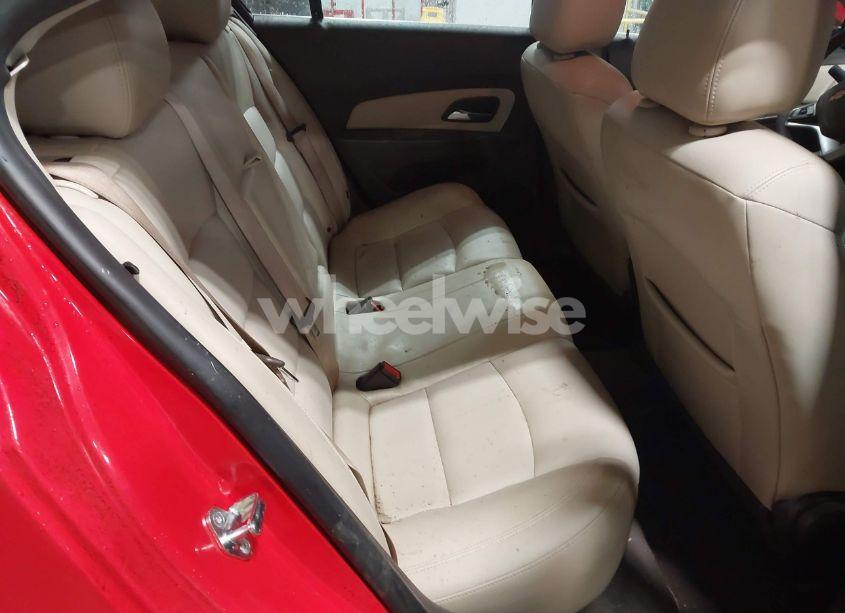 Photo 8 of 2015 Chevrolet Cruze 2LT AUTO (VIN 1G1PE5SB3F7242723)