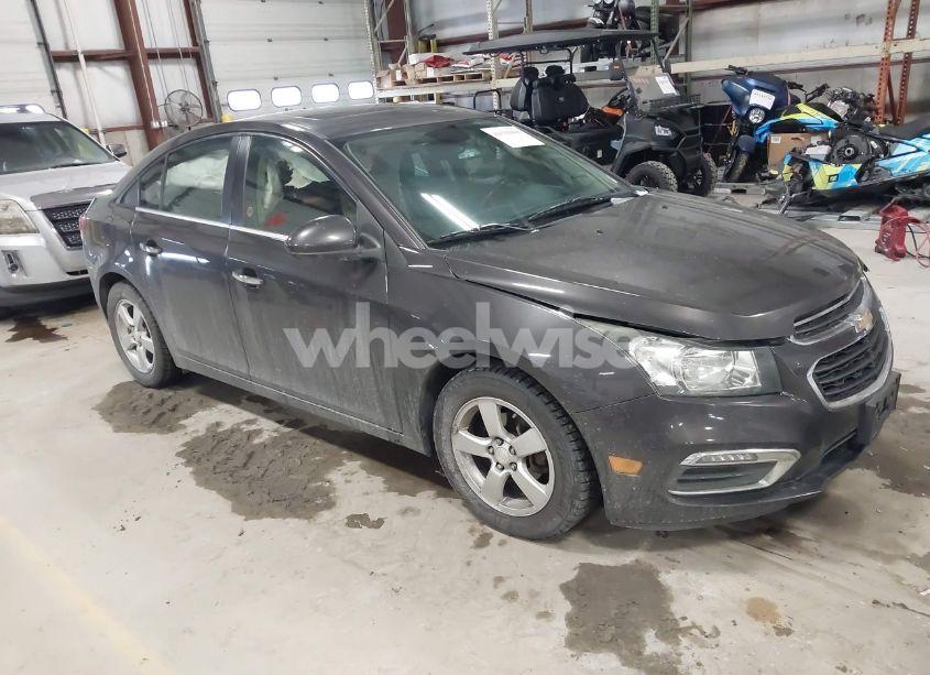 2015 Chevrolet Cruze 2LT AUTO (VIN 1G1PE5SB3F7253415) main photo