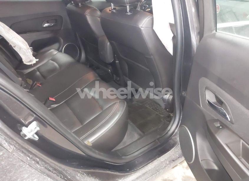 Photo 8 of 2015 Chevrolet Cruze 2LT AUTO (VIN 1G1PE5SB3F7253415)