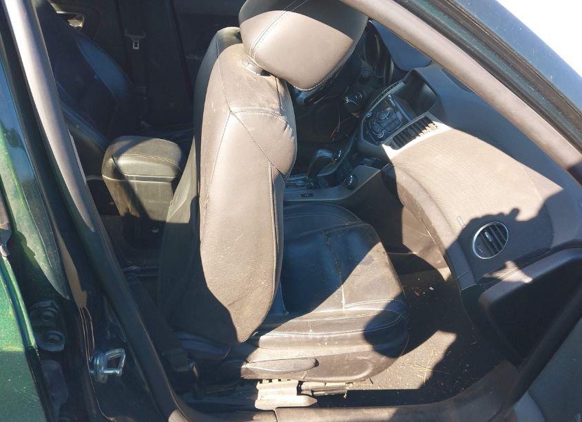 Photo 5 of 2015 Chevrolet Cruze 2LT AUTO (VIN 1G1PE5SB3F7273373)