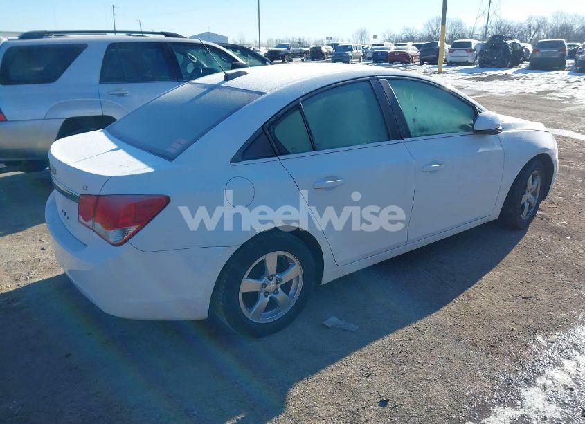 Photo 4 of 2016 Chevrolet Cruze LIMITED 1LT AUTO (VIN 1G1PE5SB3G7145815)