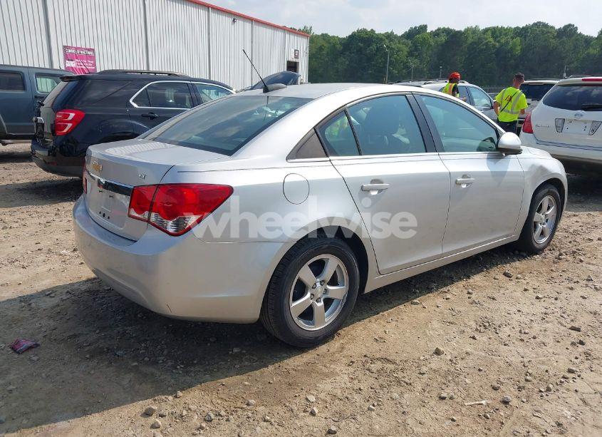 Photo 4 of 2016 Chevrolet Cruze LIMITED 1LT AUTO (VIN 1G1PE5SB3G7151811)
