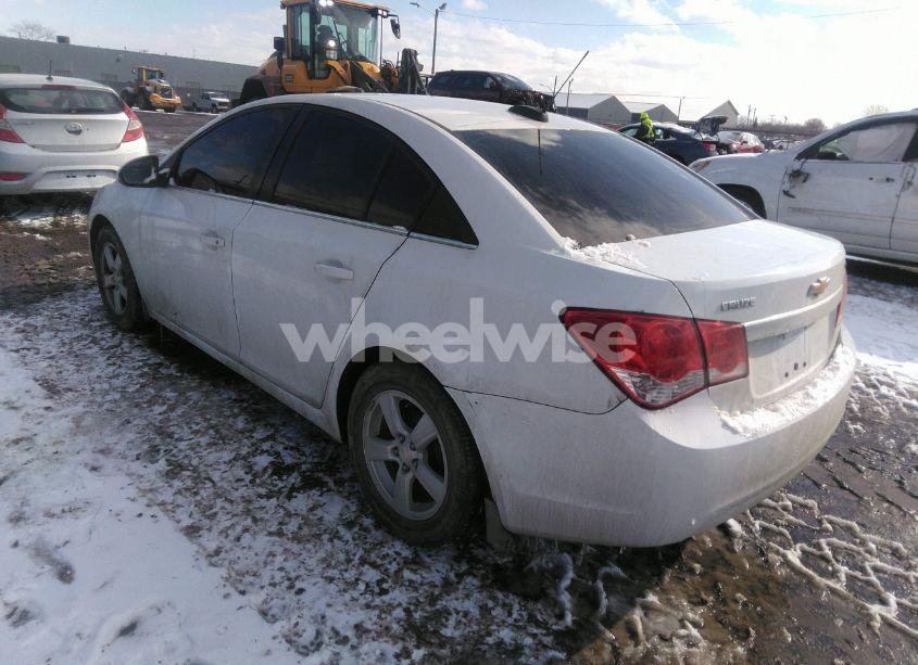 Photo 3 of 2016 Chevrolet Cruze LIMITED 1LT AUTO (VIN 1G1PE5SB3G7169435)
