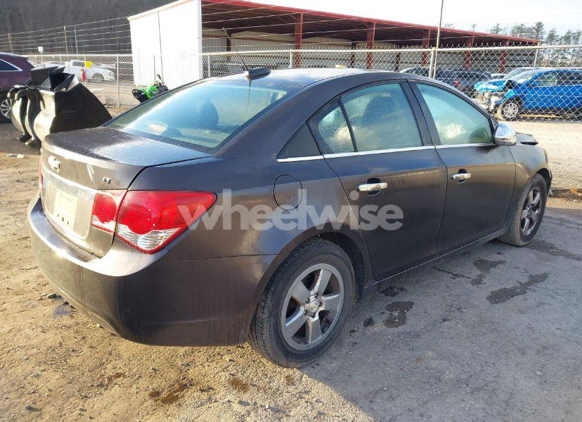 Photo 4 of 2016 Chevrolet Cruze LIMITED 1LT AUTO (VIN 1G1PE5SB3G7176837)