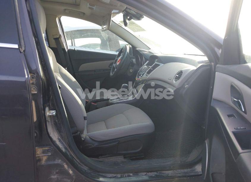 Photo 5 of 2016 Chevrolet Cruze LIMITED 1LT AUTO (VIN 1G1PE5SB3G7180922)