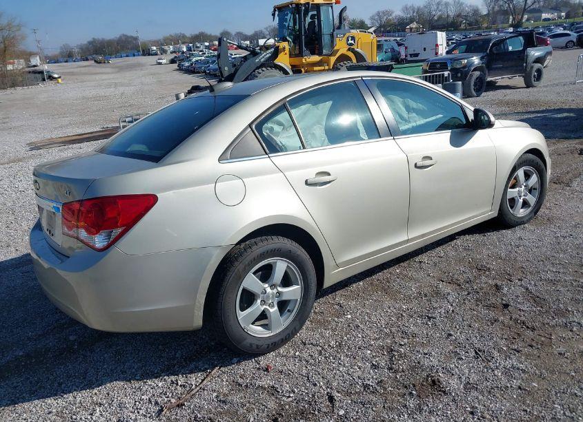 Photo 4 of 2016 Chevrolet Cruze LIMITED 1LT AUTO (VIN 1G1PE5SB3G7182511)