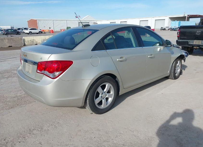 Photo 4 of 2016 Chevrolet Cruze LIMITED 1LT AUTO (VIN 1G1PE5SB3G7191368)